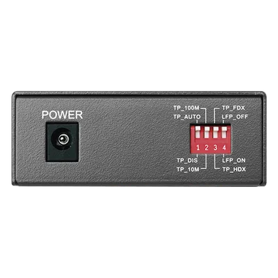 Convertidor de Medios WDM / Fibra Monomodo SC / 20 km (12.4 mi) / 10/100 Mbps / Longitud de Onda 1310/1550 nm / Plug and Play