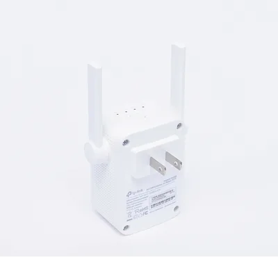 Repetidor WiFi / AC1200 / Doble banda 2.4 y 5 GHz / 1 puerto Ethernet 10/100 Mbps / 2 antenas externas / 3.1 x 3.0 x 3.0 in