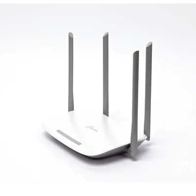 Router Inalámbrico / Wi-Fi 5 AC1200 / Doble Banda / 4 Antenas Externas / 3 LAN Gigabit / 1 WAN Gigabit / EasyMesh / Gestión Remota TR-069